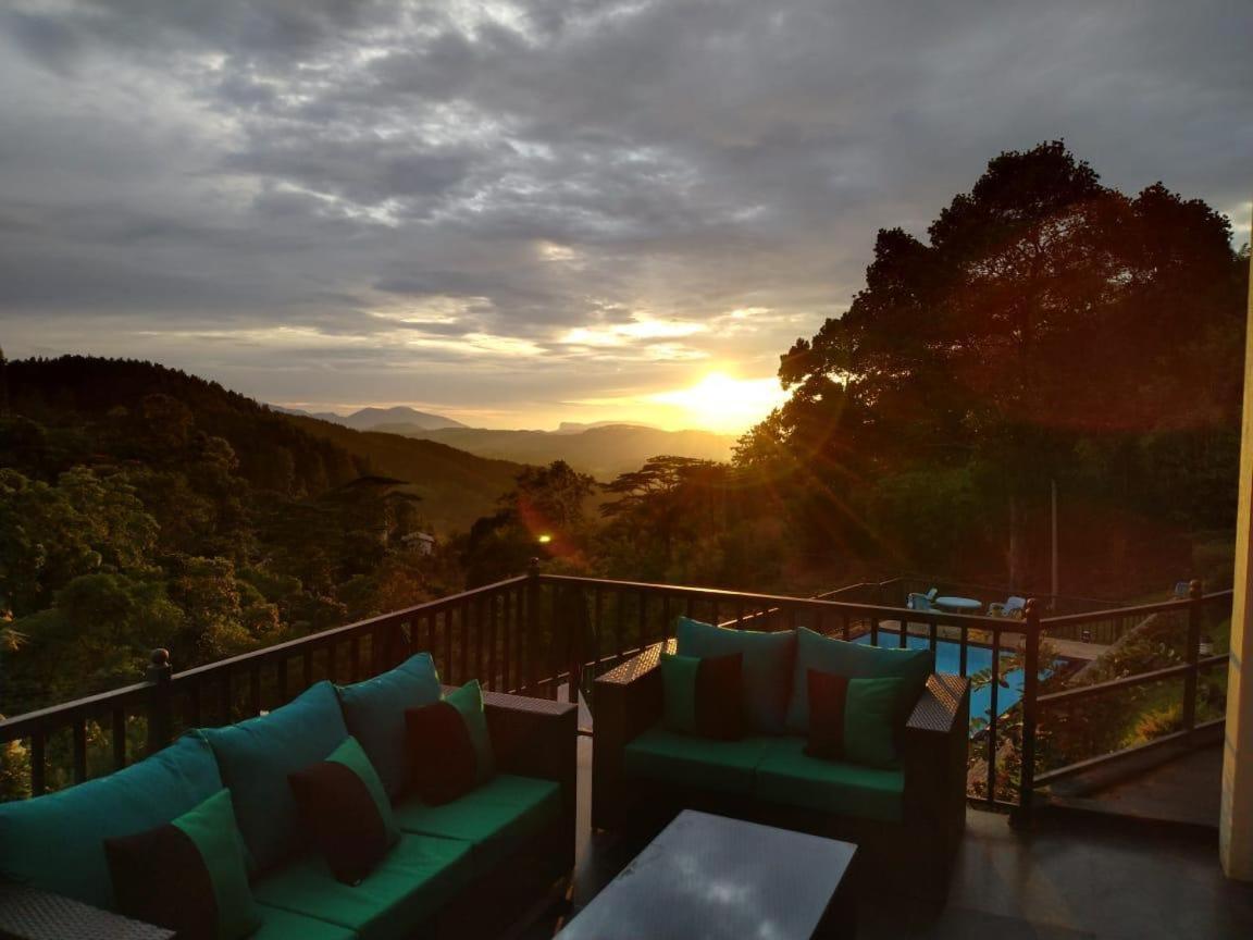 The Grand Hills Bed and Breakfast Kandy Exterior foto
