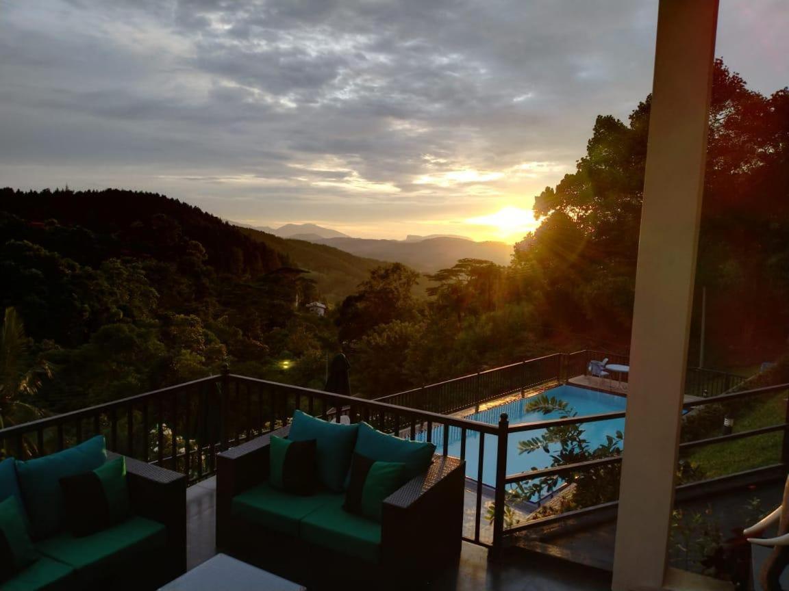 The Grand Hills Bed and Breakfast Kandy Exterior foto