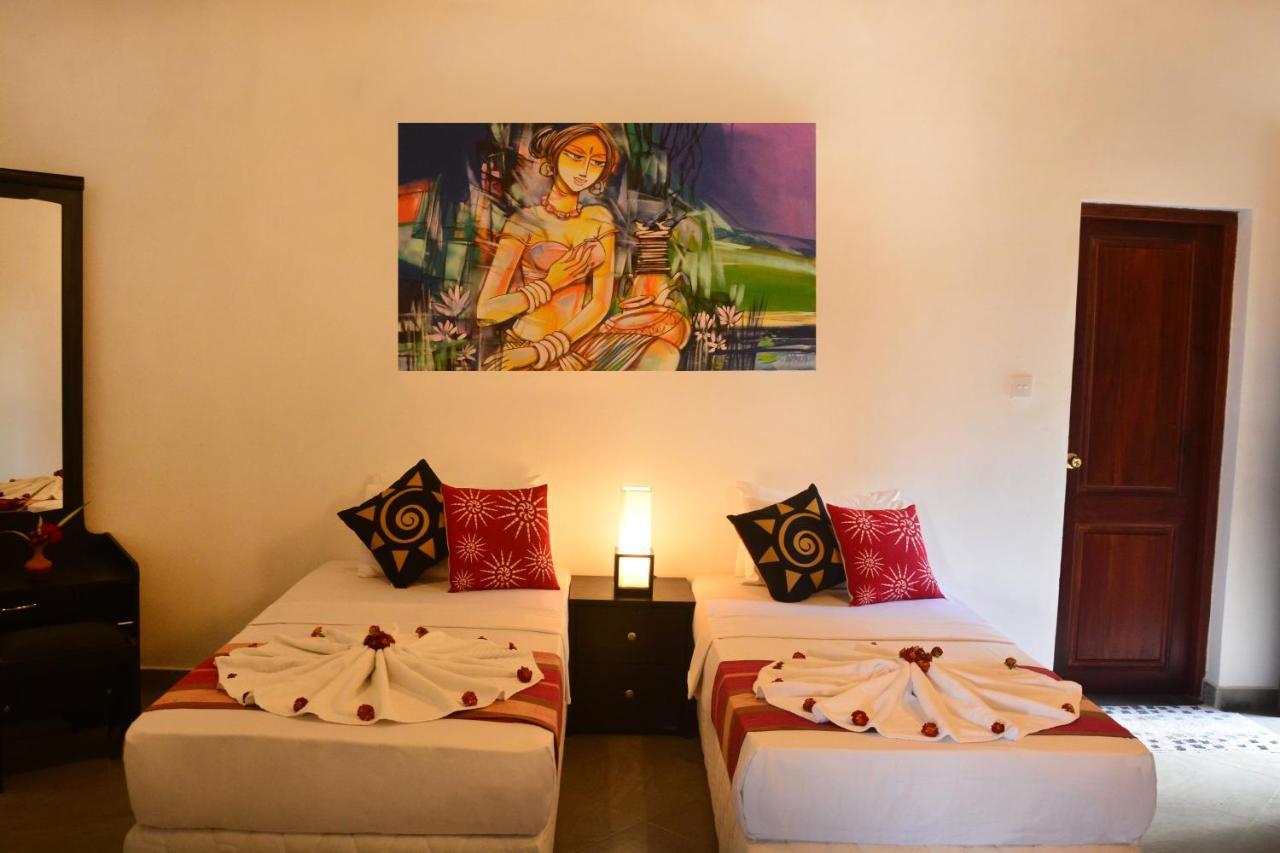 The Grand Hills Bed and Breakfast Kandy Exterior foto